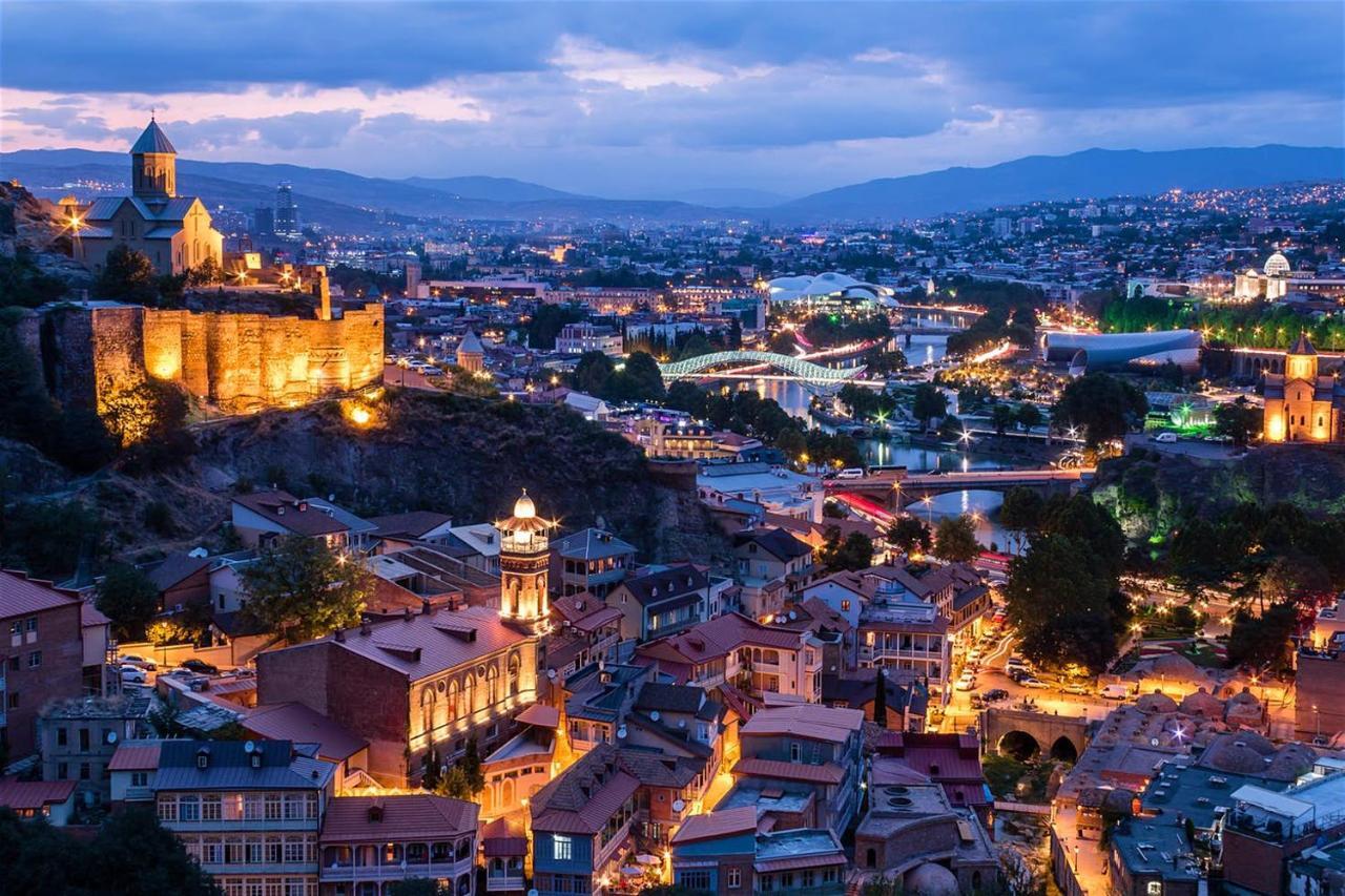 Hotel 2Floors Tbilisi Exterior photo